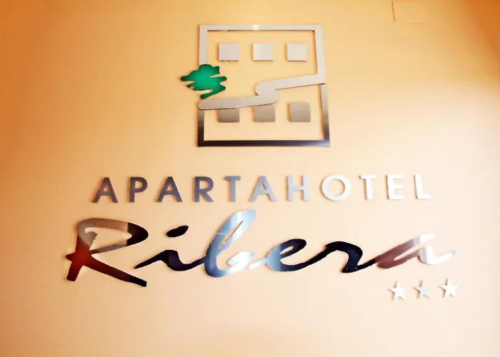 아파트호텔 Ribera 아로요데라엔코미엔다