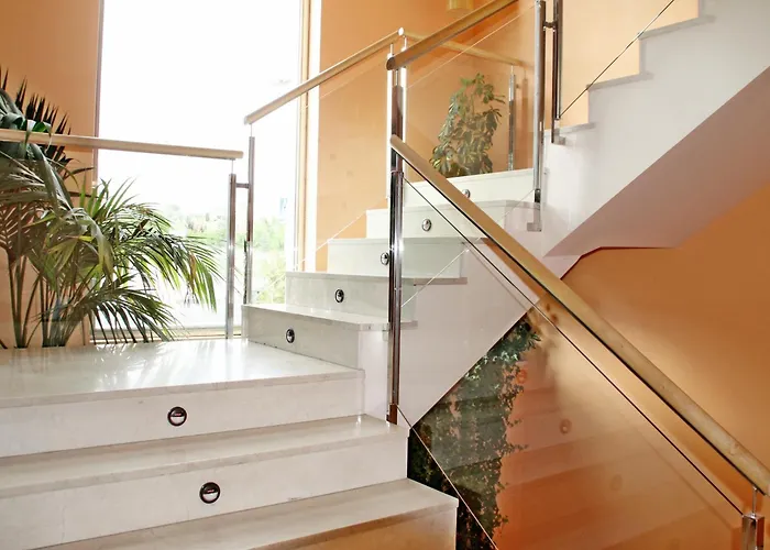 아파트호텔 Ribera 아로요데라엔코미엔다